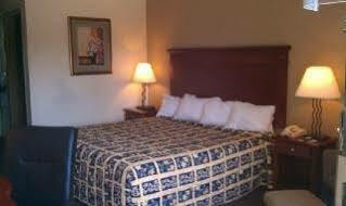 Hotel 6-nashville, Tn - Airport 2*